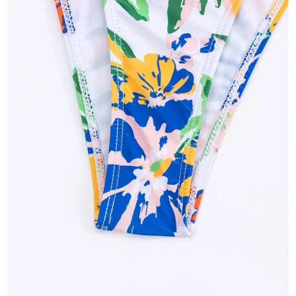 Floral Print Triangle Top String Bikini Small - Picture 7 of 8